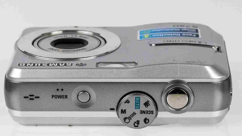 دوربین دیجیتال 7 مگاپیکسلی سامسونگ S760 نقره ای(کارکرده) - تصویر 2