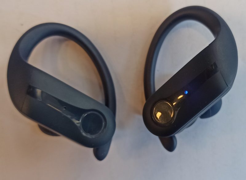 هدفون بی‌سیم Kuizil مدل I20  بلوتوث ۵.۳ استریو HiFi با قابلیت حذف نویز و ضد آب(دارای خط و خش) - Image 10