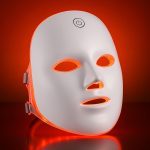 JD Health Tech با ماسک صورت نوردرمانی LED قابل شارژ 
