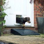 درب حیوانات خانگی هوشمند SURE FLAP Microchip Pet Door Connect + Hub. Ihbwt - تصویر 2